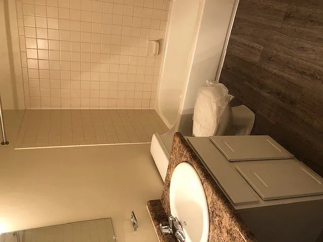 Autumn Ridge Apartments — Photo 98