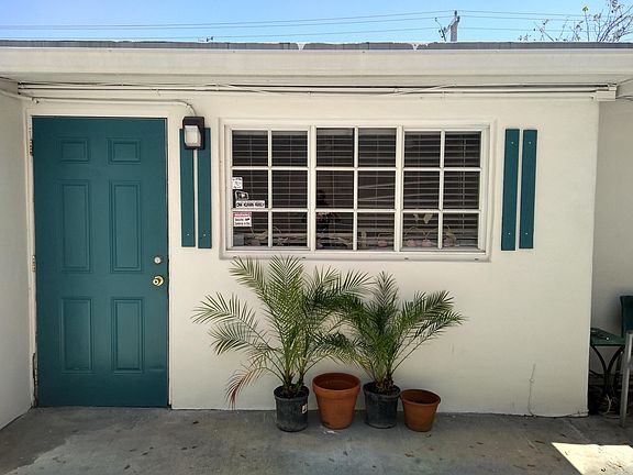 2nd image of 2011 Flagler Ave