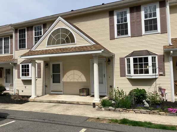 38 Fairway Drive #5, Ledyard, CT 06339