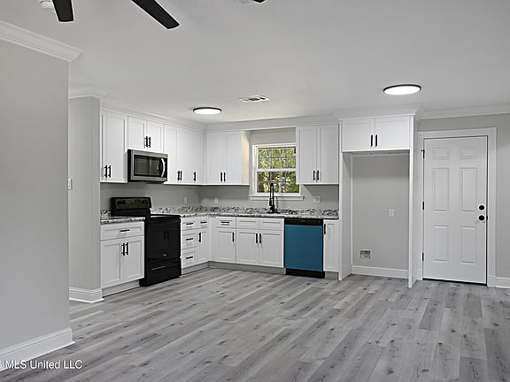 3rd image of 2636 Southern St