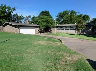 1902 S Country Side Dr, Stillwater, OK 74074