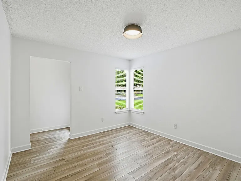 3200 Spaniel Dr — Photo 6