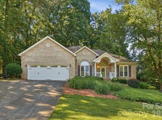1506 Village Ct, Gastonia, NC 28054
