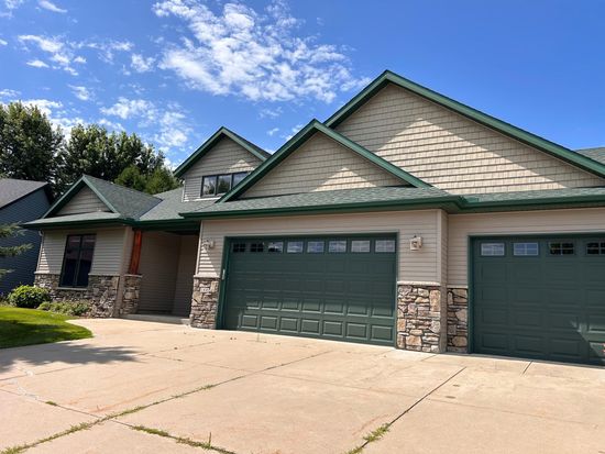 1108 Oak Pond Dr, Sartell, MN 56377