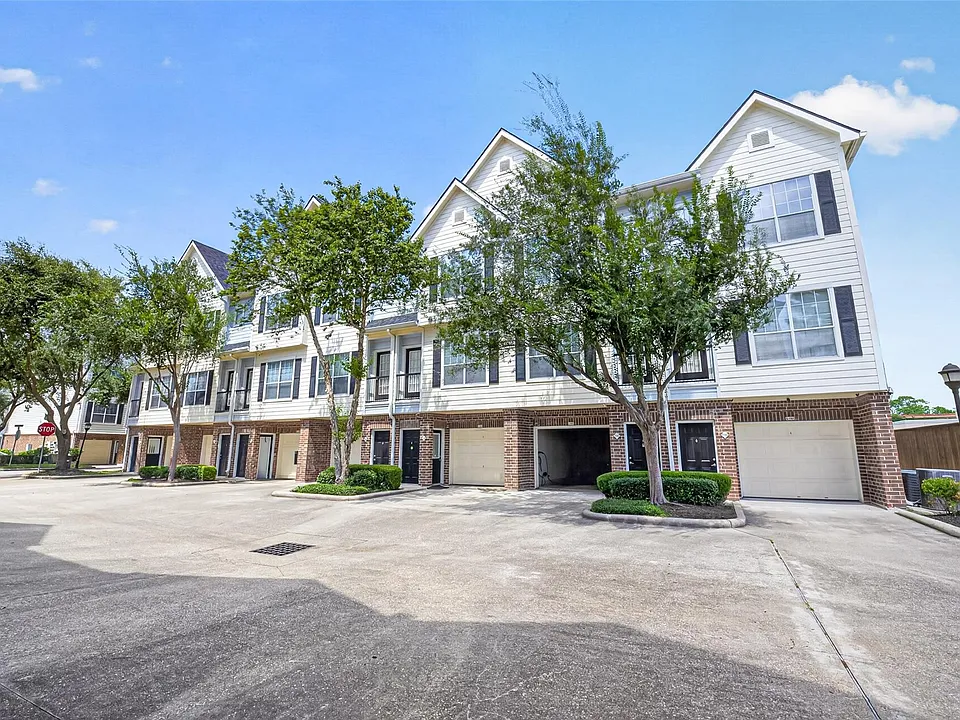 9200 Westheimer Rd #1102