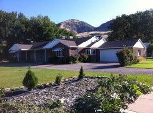 975 S 400 E, Centerville, UT 84014