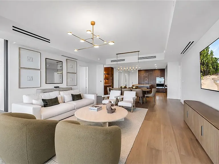 5100 Seagrass Blvd #802 — Photo 3