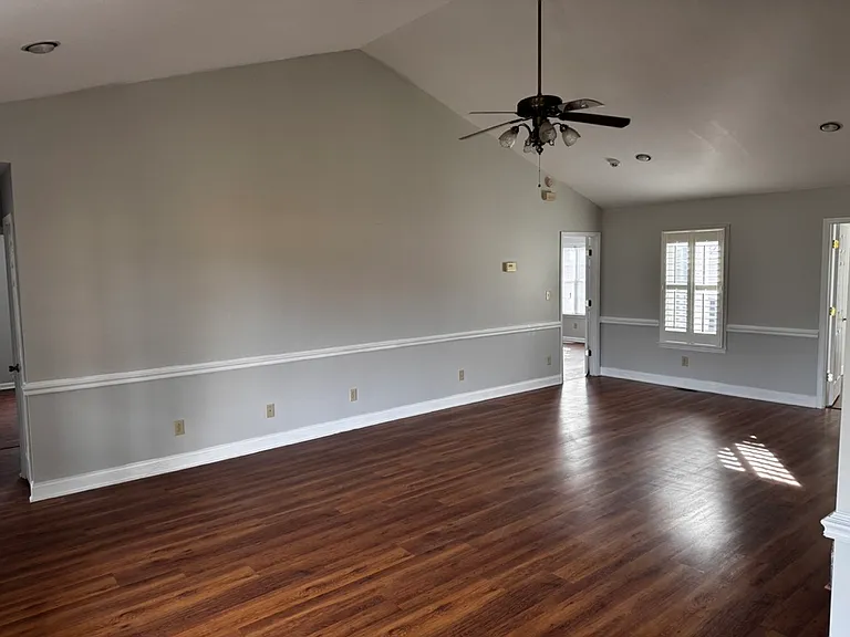 9314 Sawyer Rd — Photo 10
