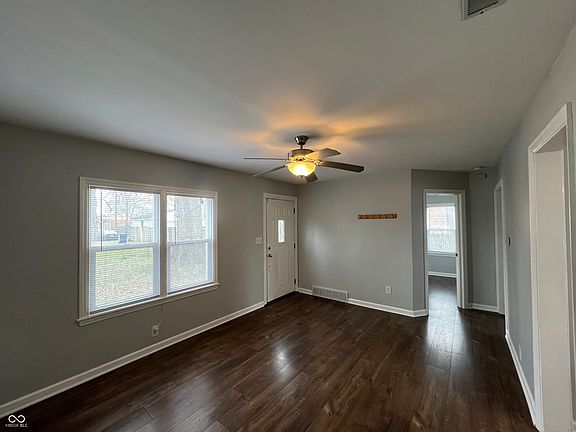 3rd image of 4823 Atwell Dr