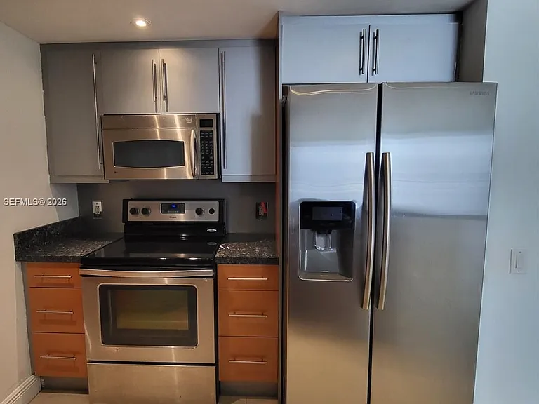 701 Brickell Key Blvd #L04 — Photo 13
