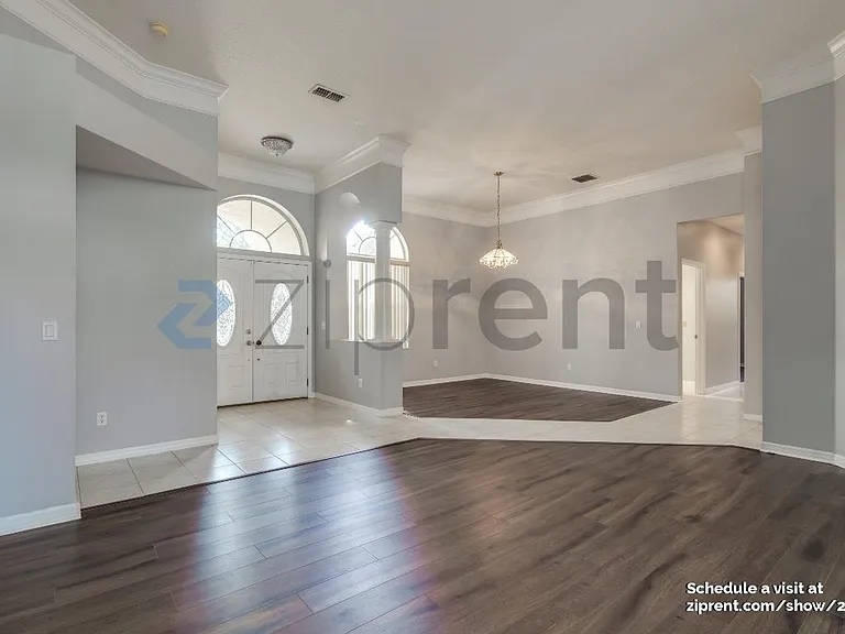 10443 Emerald Woods Ave — Photo 4