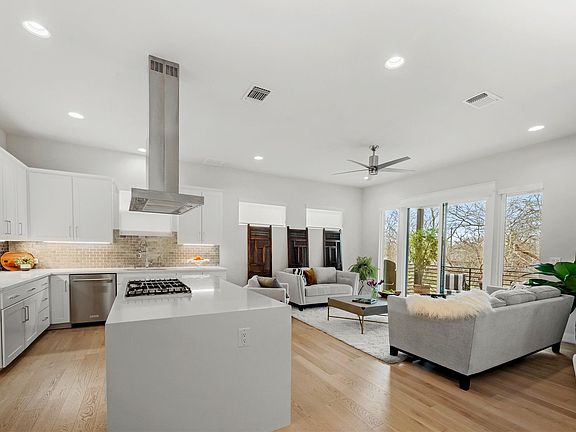 3rd image of 5002 Pecan Springs Rd #8