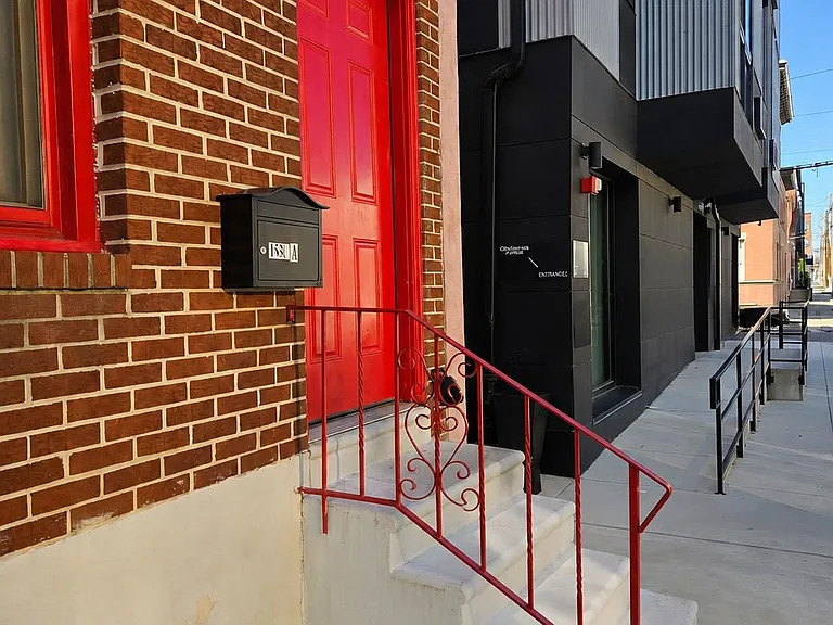 1558 N Randolph St #1 — Photo 1