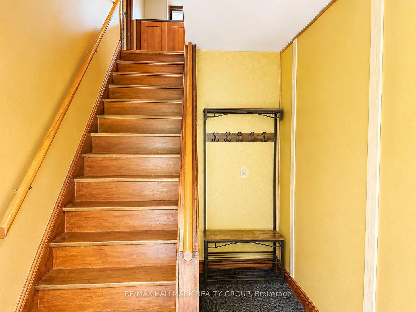 5 bed, $4,900 — Photo 2