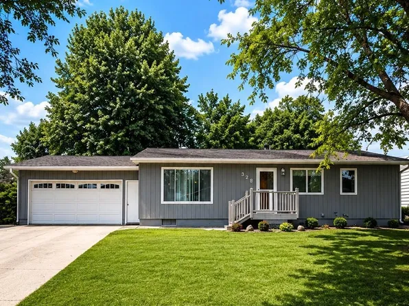 328 Park St, Sherburn, MN 56171