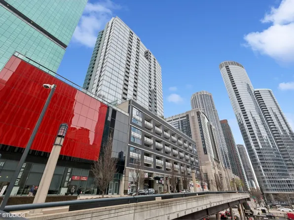 240 E Illinois St APT 402, Chicago, IL 60611