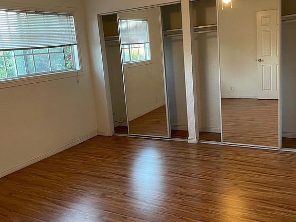 3rd image of 8-3733 N Durfee Ave #8