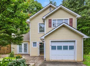 610 Pisgah Church Rd UNIT 8, Greensboro, NC 27455