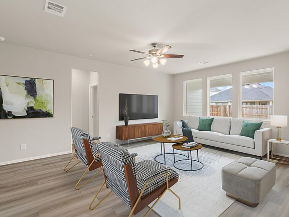 Ashland - Edison Interior Image 3