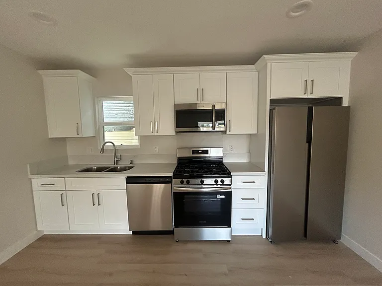 2416 Shamrock St #A — Photo 4