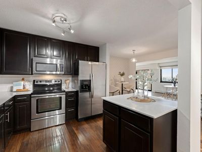 48 Groveland Ter #B307, Minneapolis, MN, 55403