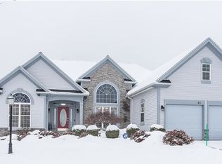 43 Newstone Rd, Pittsford, NY 14534