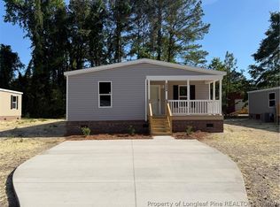 4054 Lodge Dr, Wade, NC 28395