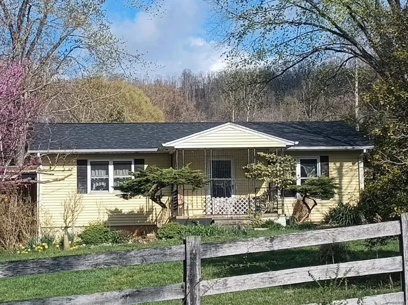 983 Williamstown Rd, Shipman, VA 22971