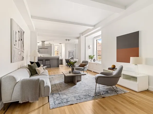 650 West End Avenue image 1 of 14