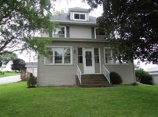 220 Pleasant St, Bloomington, WI 53804