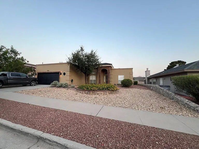 7008 Mineral Ridge Dr — Photo 1