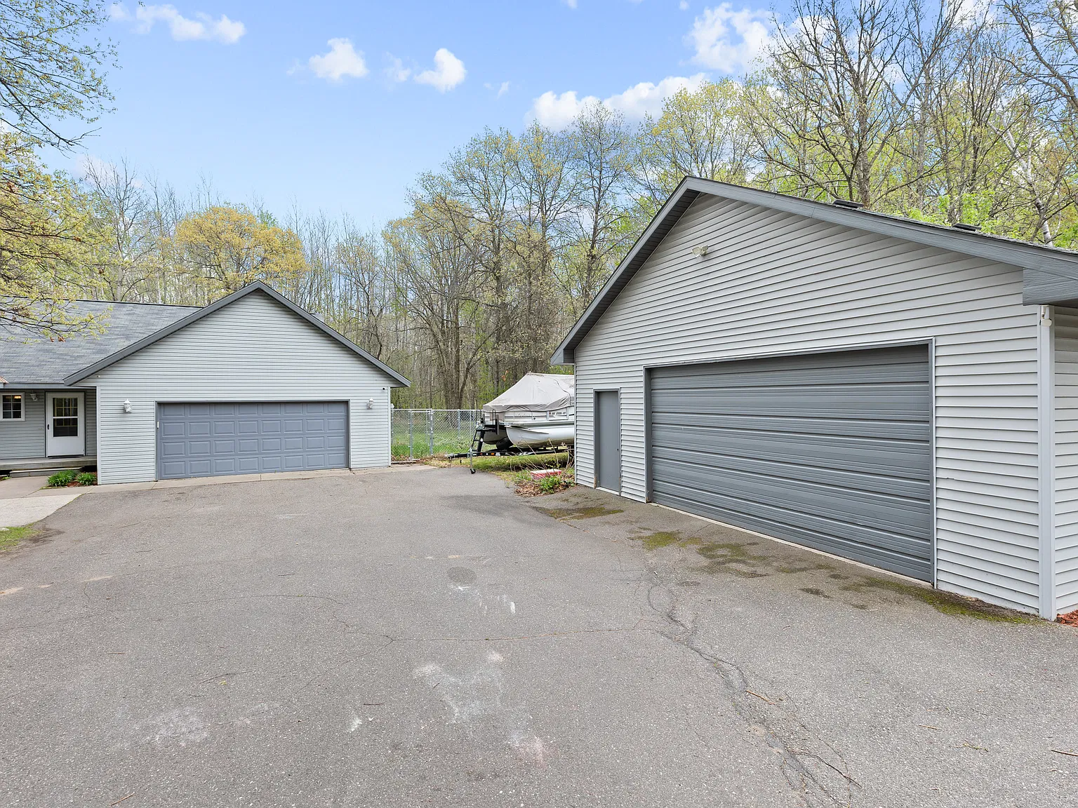 4 bed, 2508 sqft, $2,800 — Photo 3