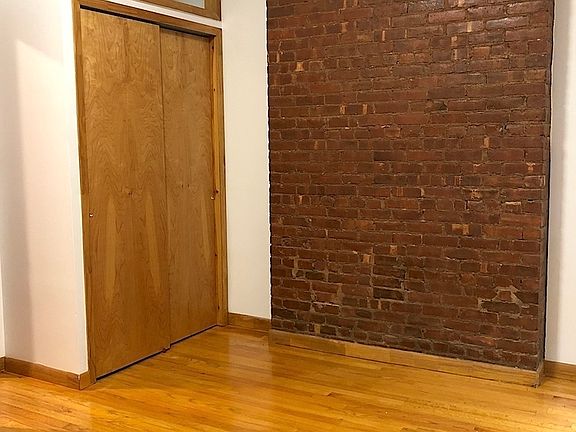 4th image of 304 E 11th St #2C