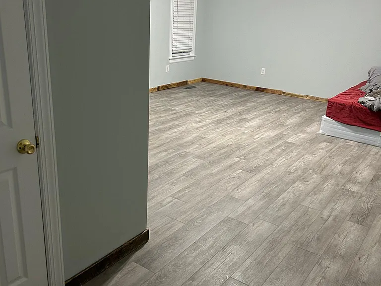 308 Madison Ct — Photo 19