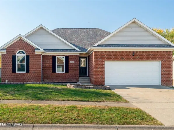 2040 Hearthside Cir, Shelbyville, KY 40065