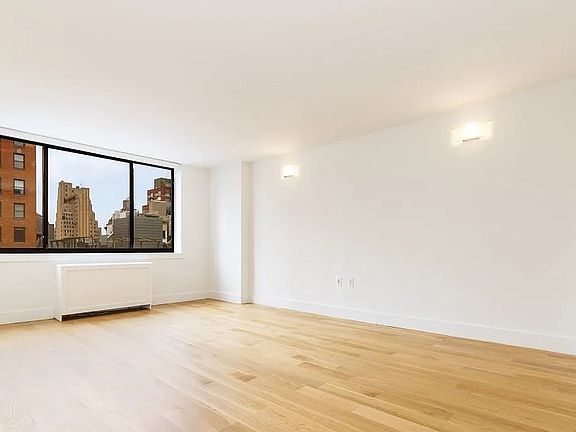 3rd image of 250 W 19th St APT 5H