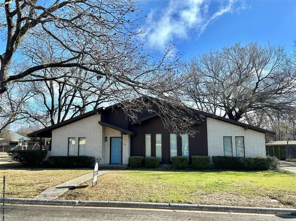 1000 Aspen Rd, Gainesville, TX 76240
