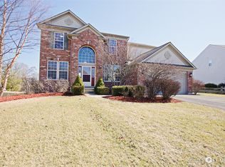 36647 N Yew Tree Dr, Lake Villa, IL 60046