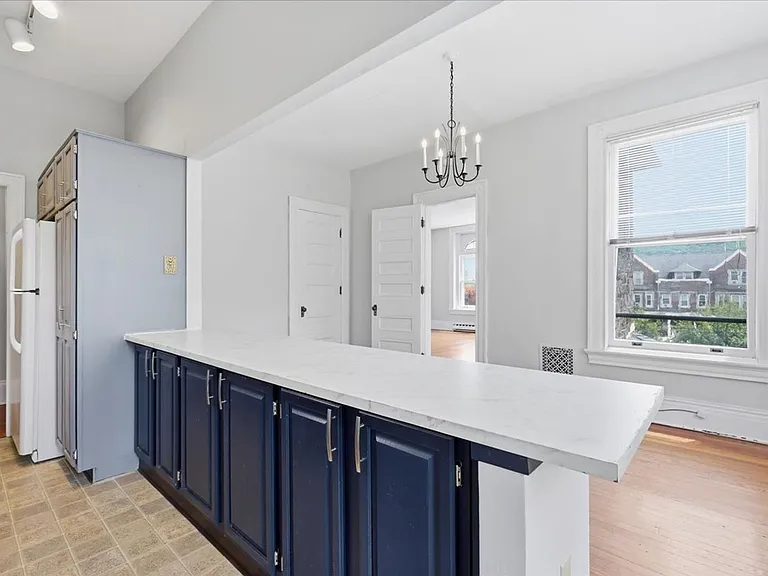 825 Delaware Ave — Photo 12