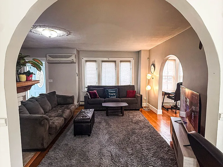 38 Grandview Ave — Photo 13