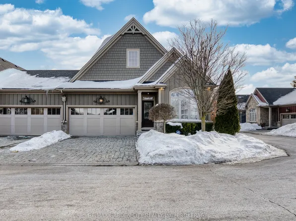 215 Vansickle Rd #15, Saint Catharines, ON L2S 0E3