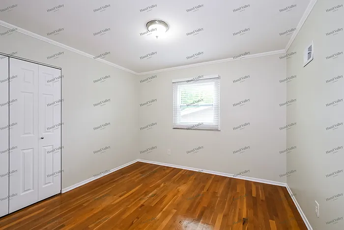 10621 Langford Dr — Photo 10