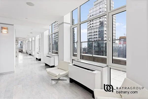 Rented by Batra Group Inc | media 41