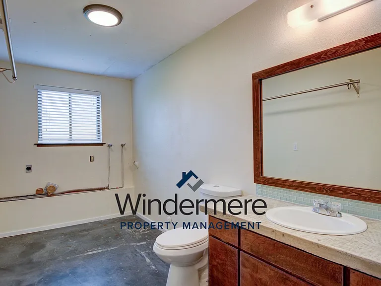 1285 Crescent Dr — Photo 25