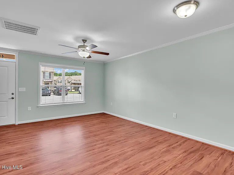409 Sullivan Loop Rd — Photo 5
