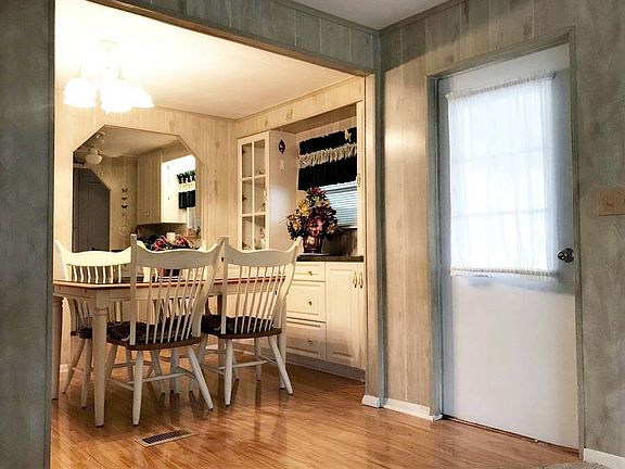 3rd image of 3150 NE 36th Ave #426