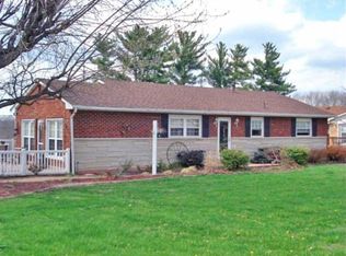 310 Hillview Dr, Aurora, IN 47001