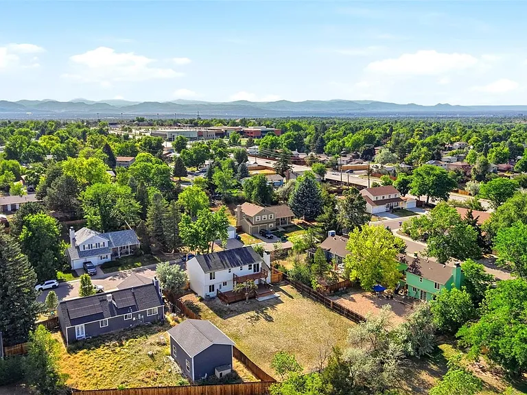 6752 S Dahlia Ct — Photo 49
