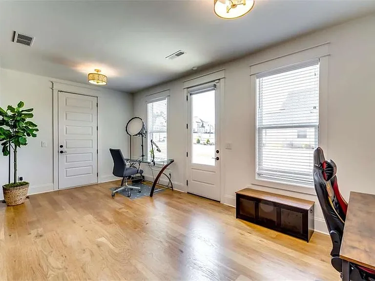 155 Dean Dr — Photo 23