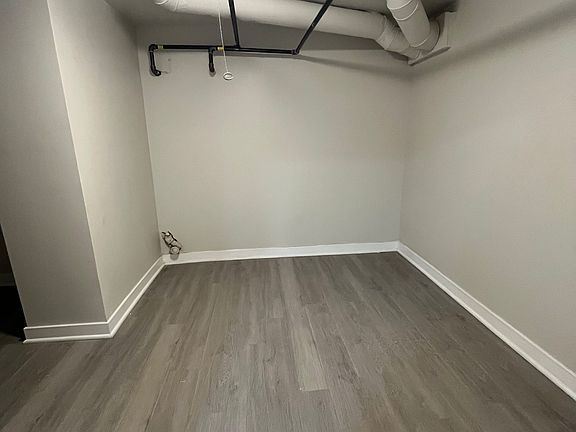 4th image of 4121 S Albany Ave #G